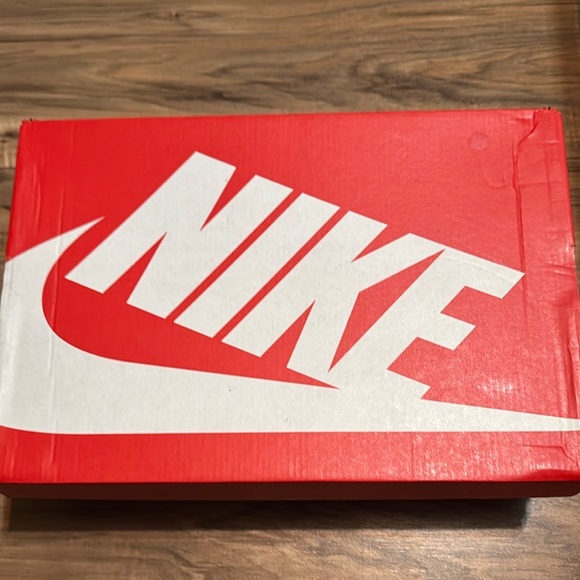 Nike Dunks - Picture 4 of 10